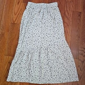 H&M Cream and Black Floral Tiered Maxi Skirt Size XS/S